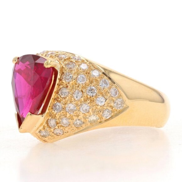 Yellow Gold Ruby & Diamond Ring - 18k Pear 3.72ctw GIA - Picture 3 of 6